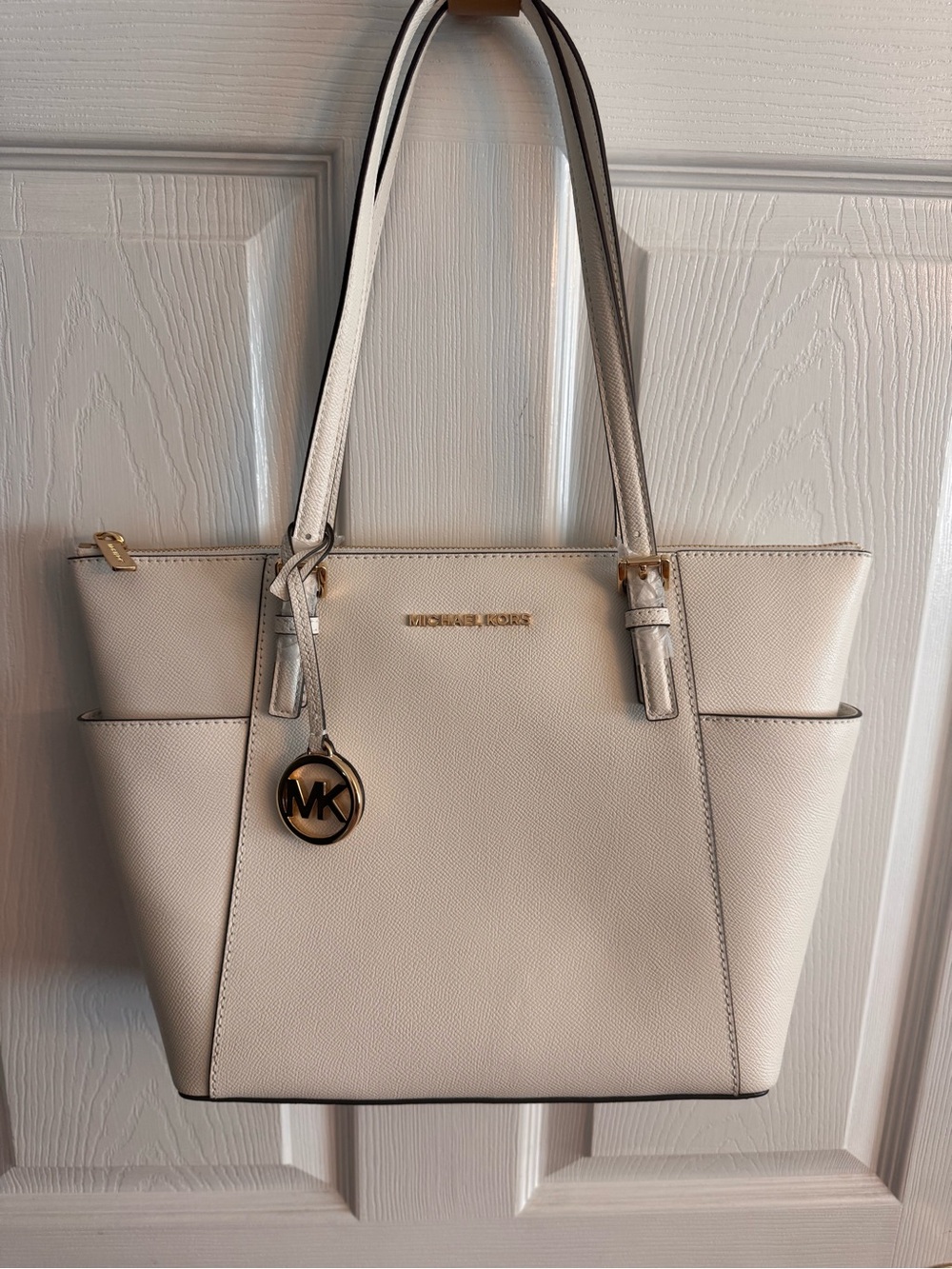 NWT Michael Kors Jet Set Tote in Optic White